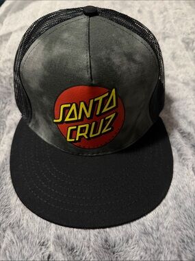 Santa Cruz Skateboards Red & Yellow Logo Gray and Black Trucker Hat